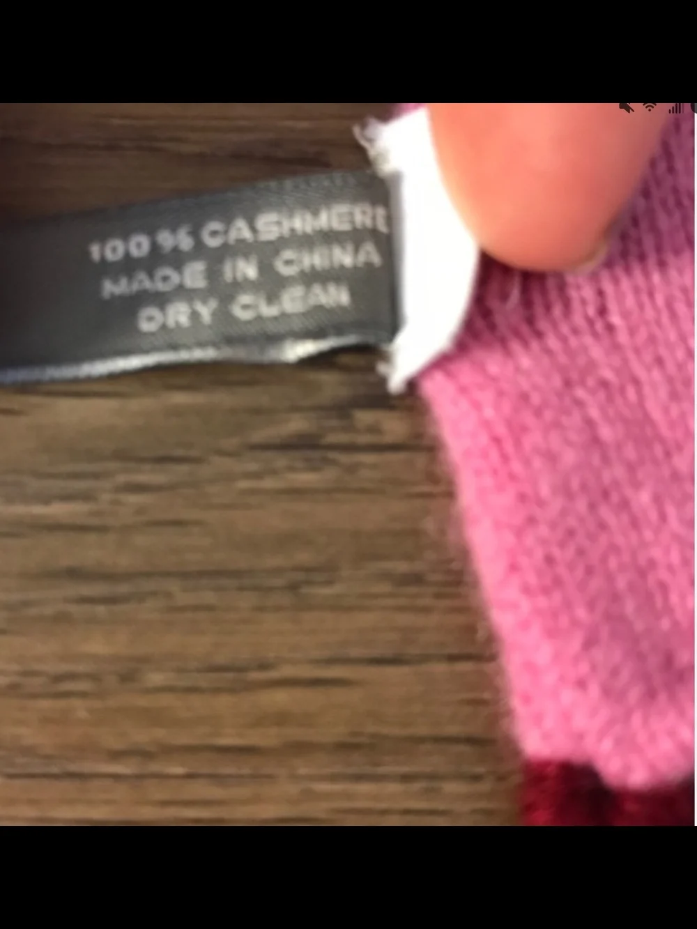 ANN TAYLOR 100% Cashmere Cable Knit Beanie and Scarf Set - Berry Pink